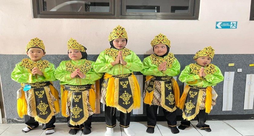 Lima Peserta Didik Inklusi Sukses Tampil Memukau di Lomba Tari Kreasi Tradisional Dalam Rangka Memperingati HDI 2025