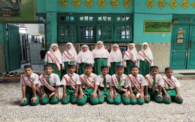 Semangat Kepahlawanan Menyala di MI Darul Muttaqin: Menggelar Upacara Hari Pahlawan Nasional 10 November 2025