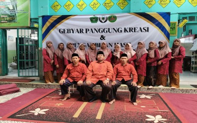 Gebyar Panggung Kreasi dan Pengambilan Hasil Evaluasi Belajar Semester Ganjil MI Darul Muttaqin Berlangsung Meriah