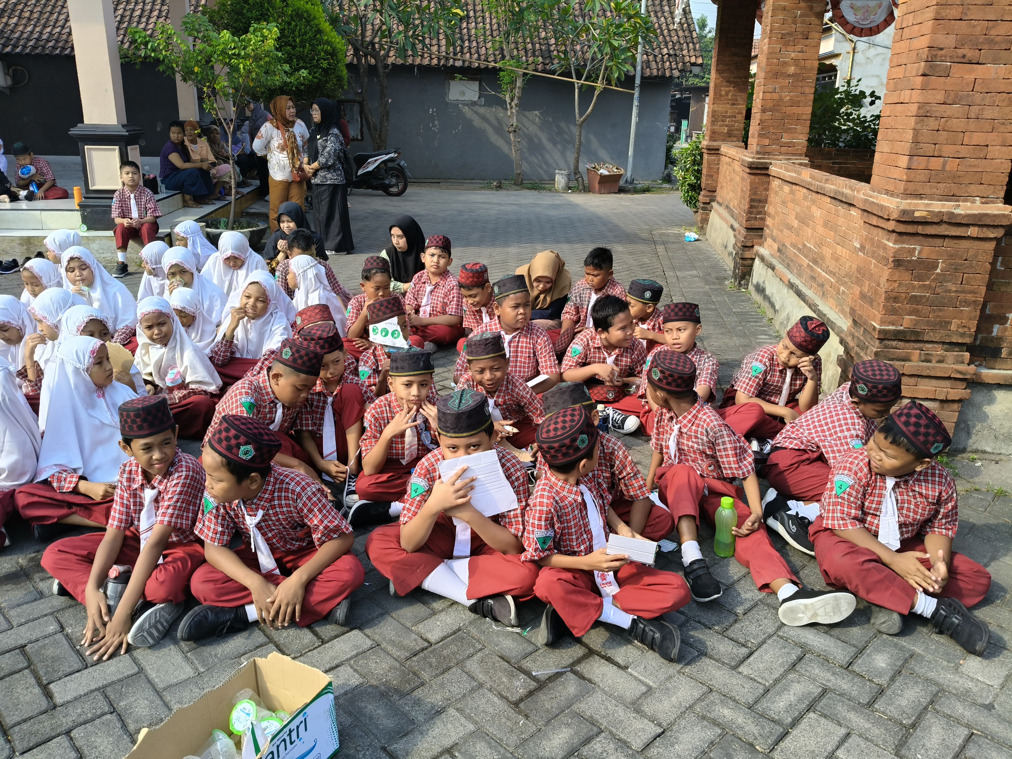 Meriah dan Penuh Kesan, Penutupan MATSARA & MATSAMA MI Darul Muttaqin Berlangsung Sukses