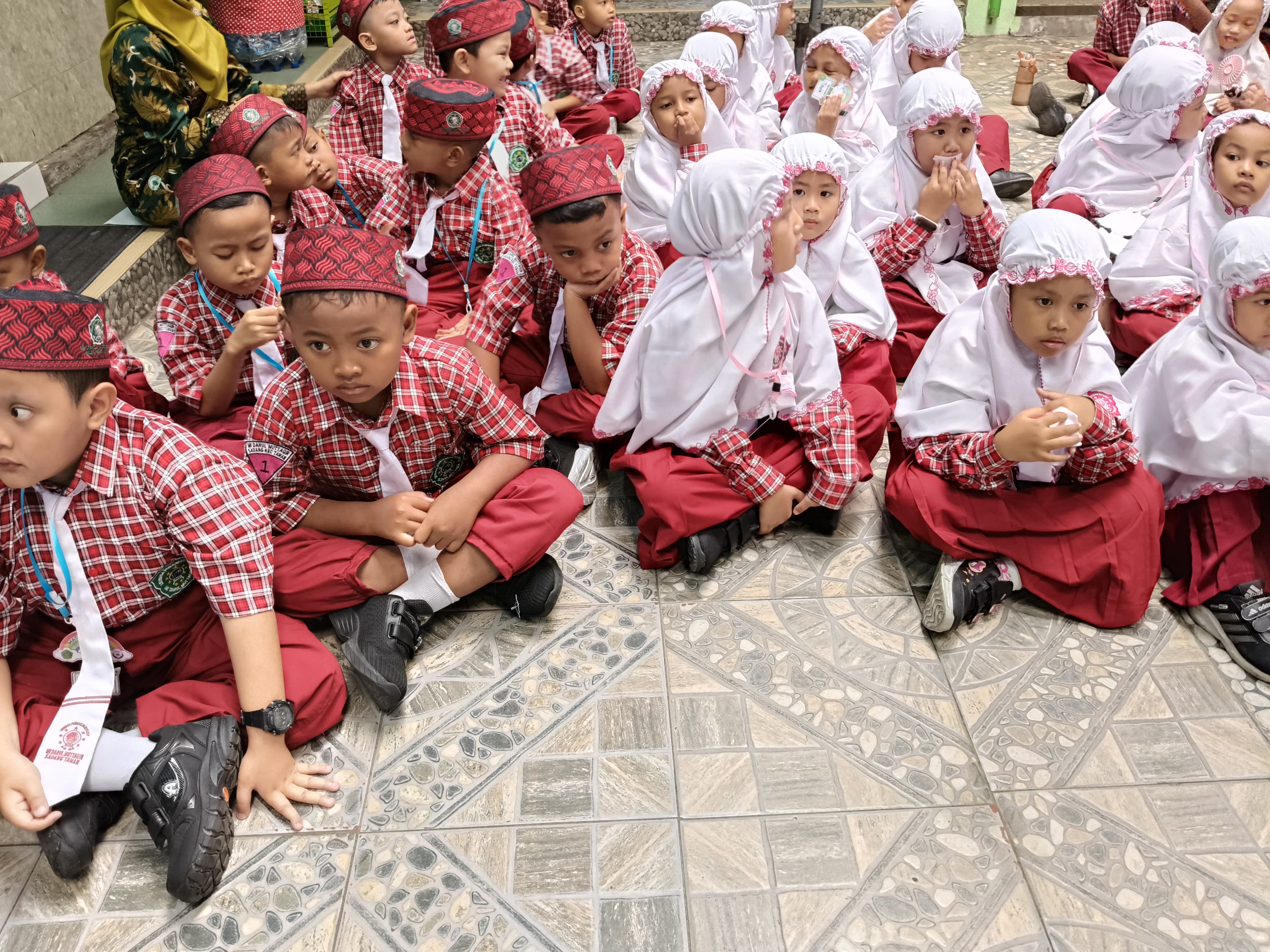 Meriah dan Penuh Kesan, Penutupan MATSARA & MATSAMA MI Darul Muttaqin Berlangsung Sukses