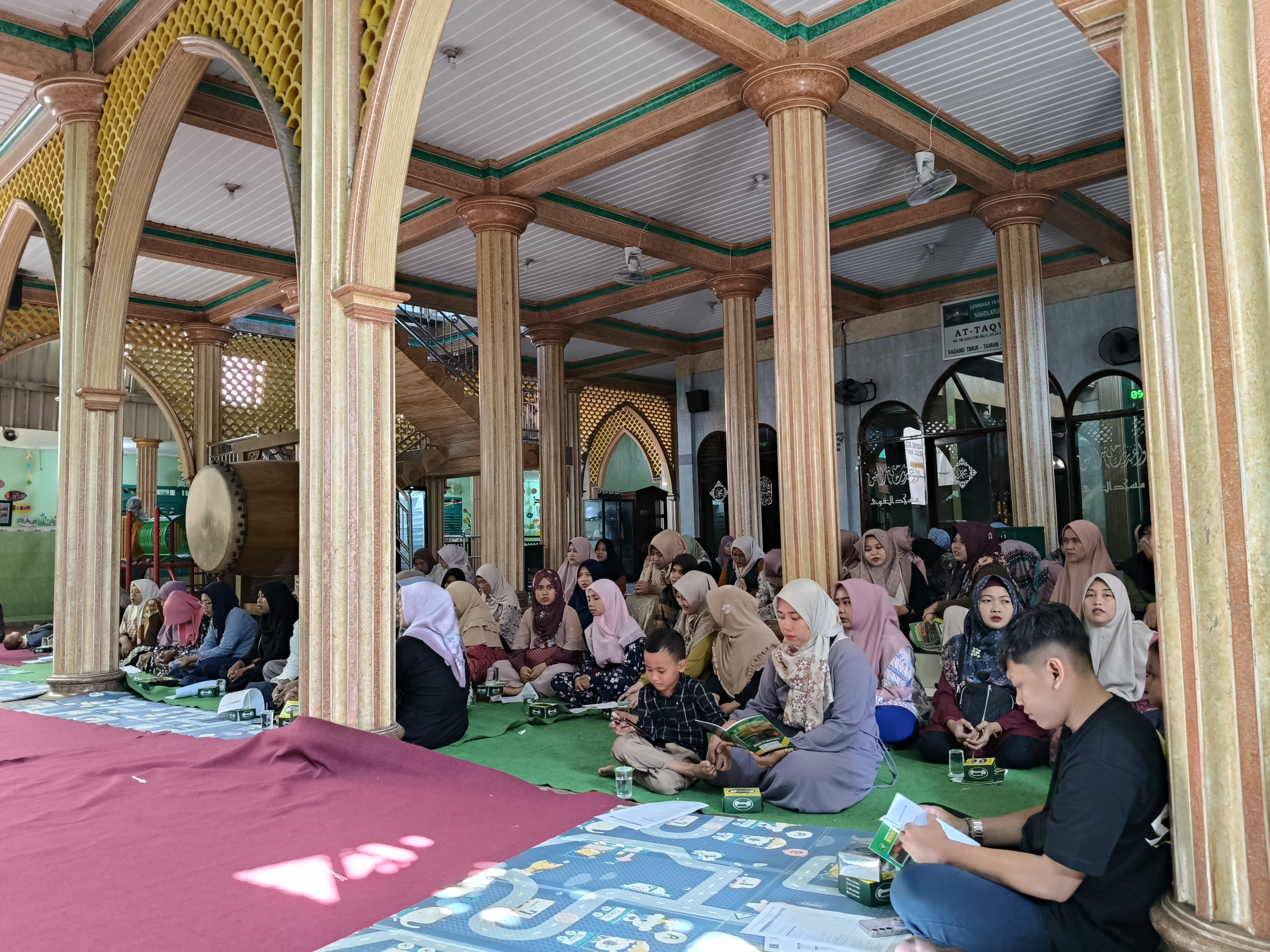 MI Darul Muttaqin Gelar Rapat Sosialisasi Program Kegiatan dan Pembahasan RAPBM Tahun Ajaran 2025&ndash;2026