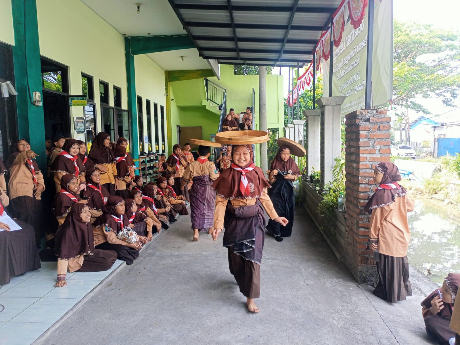 Semarak Kemerdekaan MI Darul Muttaqin: Meriahkan 17 Agustus 2025 dengan Lomba Day 1