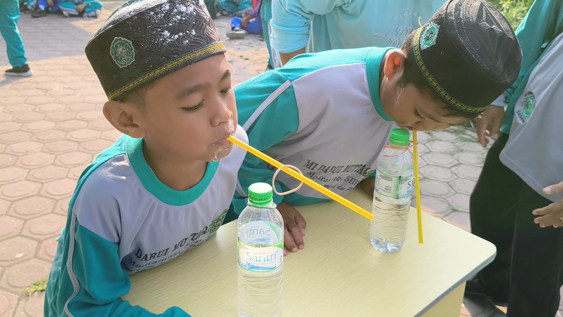 Semarak Kemerdekaan RI Ke-80 di MI Darul Muttaqin: Ajang Kreativitas, Sportivitas, dan Kebersamaan Siswa