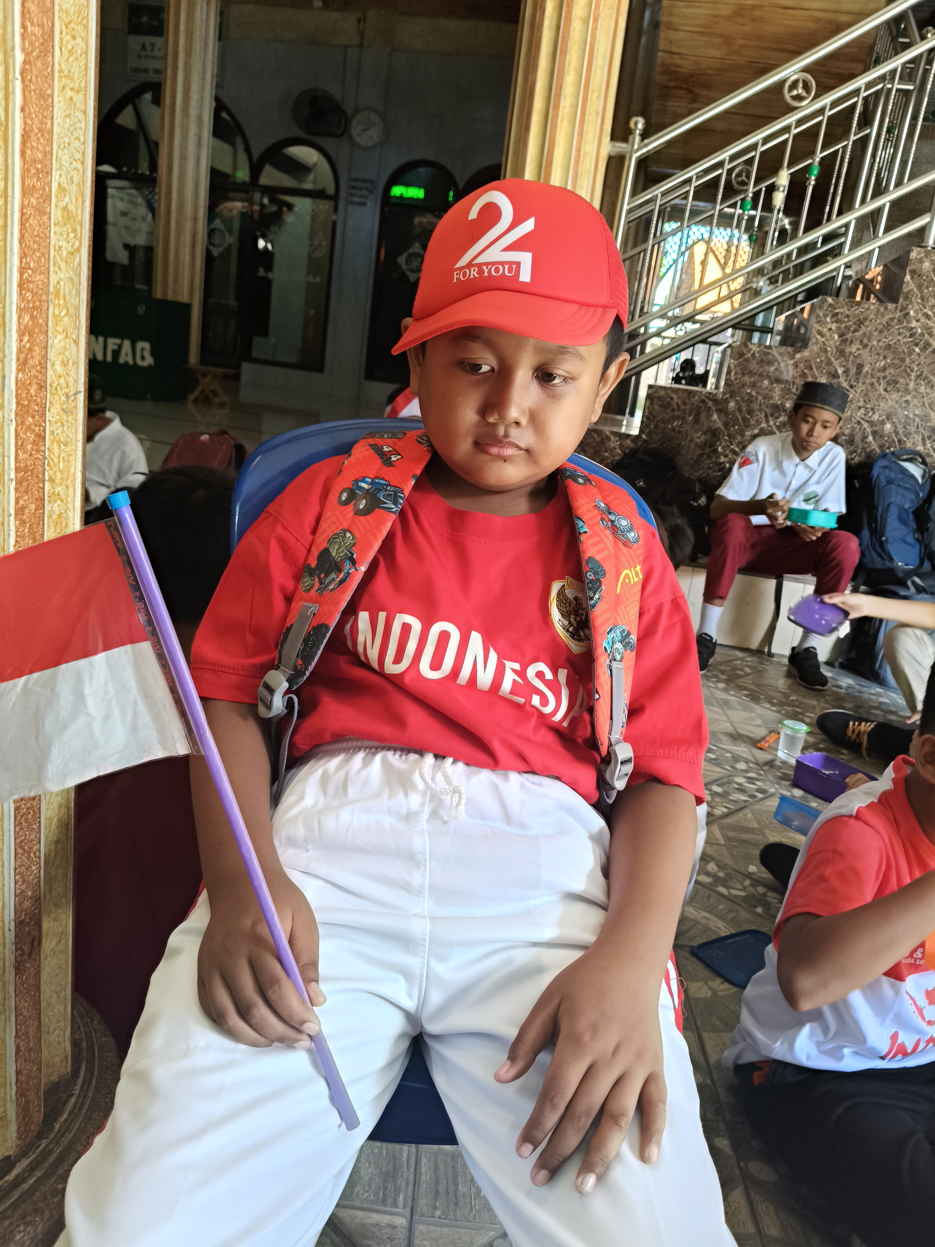 MI Darul Muttaqin Gelar Doa, Makan Bersama, dan Pentas Seni Sambut Hari Kemerdekaan