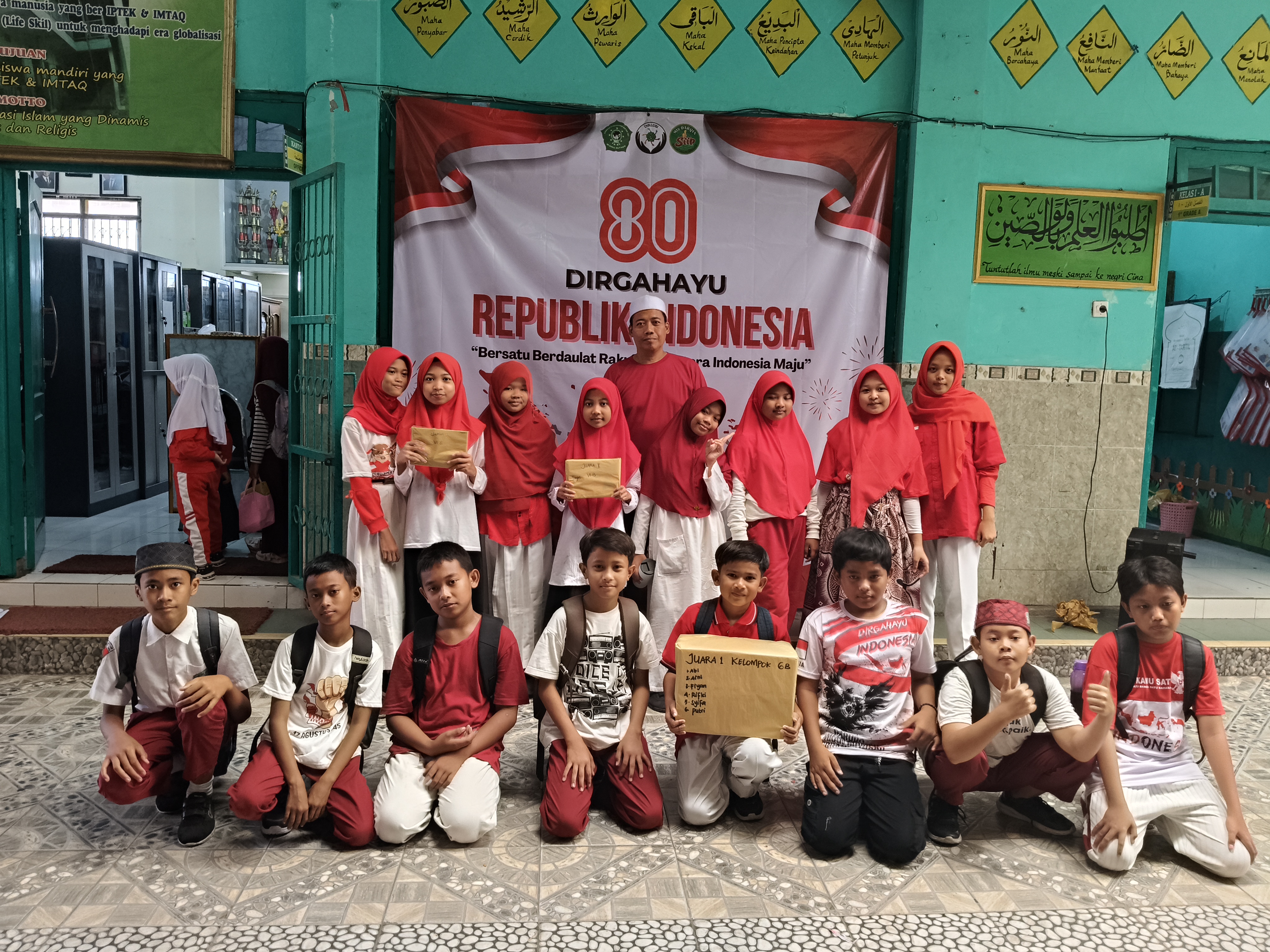 MI Darul Muttaqin Gelar Doa, Makan Bersama, dan Pentas Seni Sambut Hari Kemerdekaan