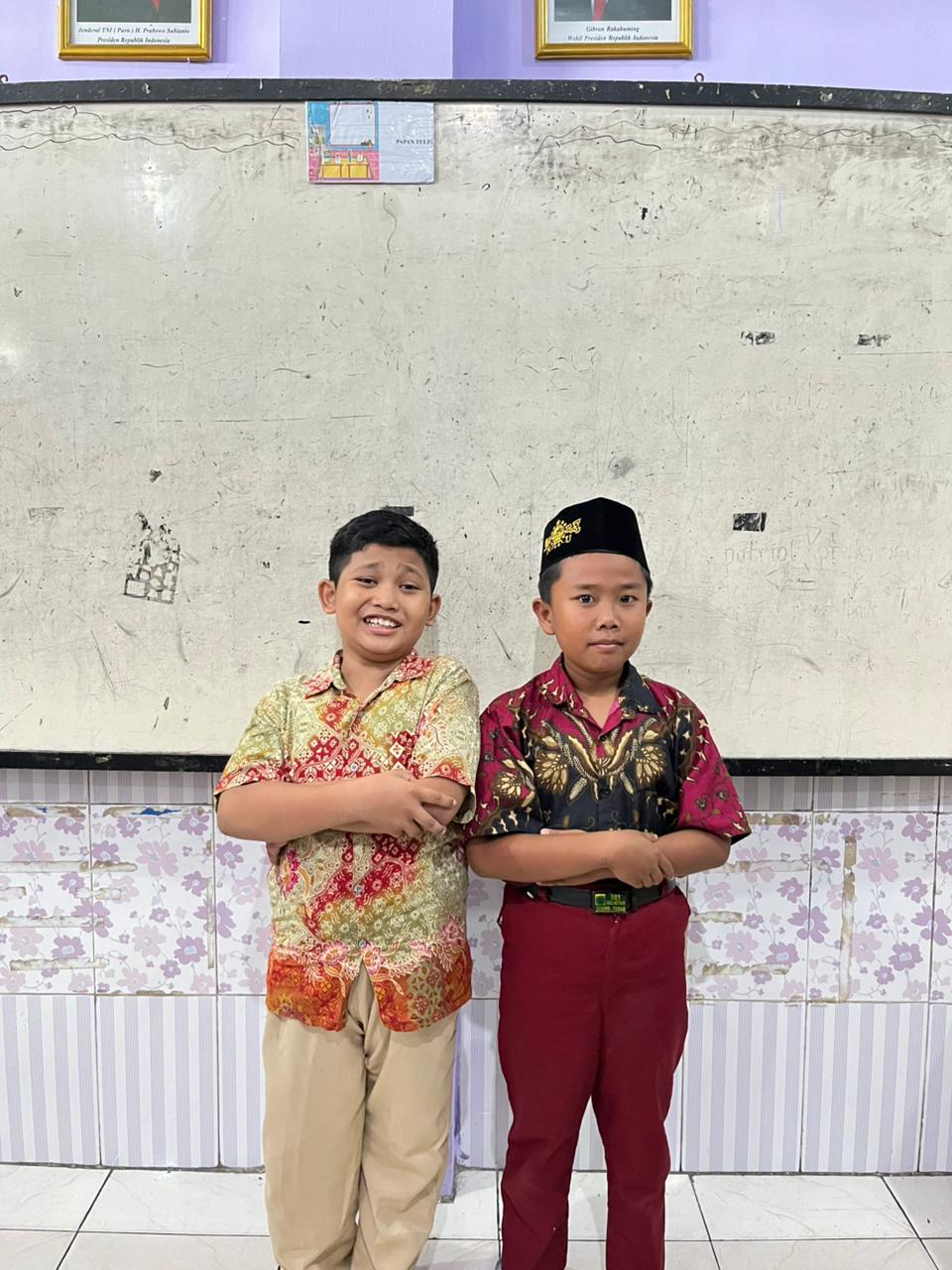 MI Darul Muttaqin Rayakan Hari Batik Nasional 2025: Menumbuhkan Cinta Budaya Melalui Karya dan Identitas Bangsa