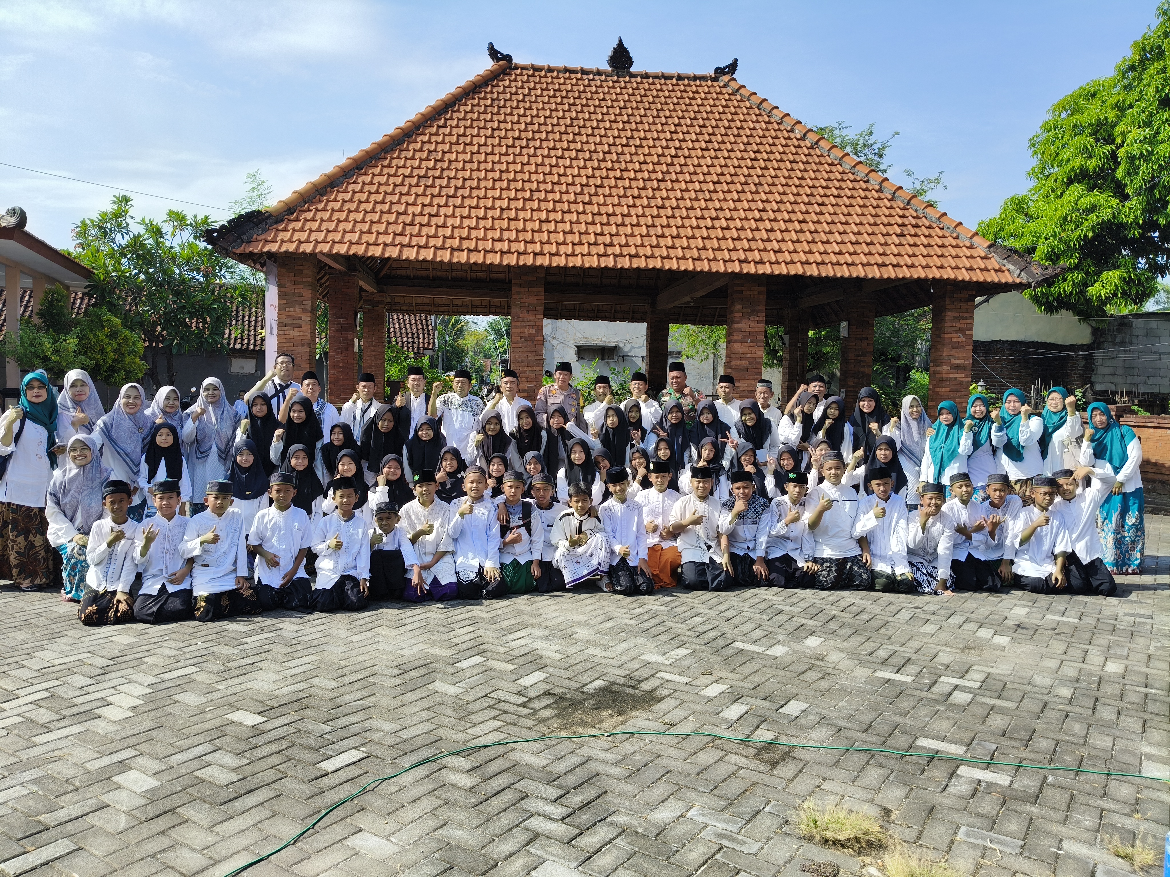 Semarak Hari Santri Nasional 2025 di MI Darul Muttaqin: Mengawal Indonesia Merdeka Menuju Peradaban Dunia