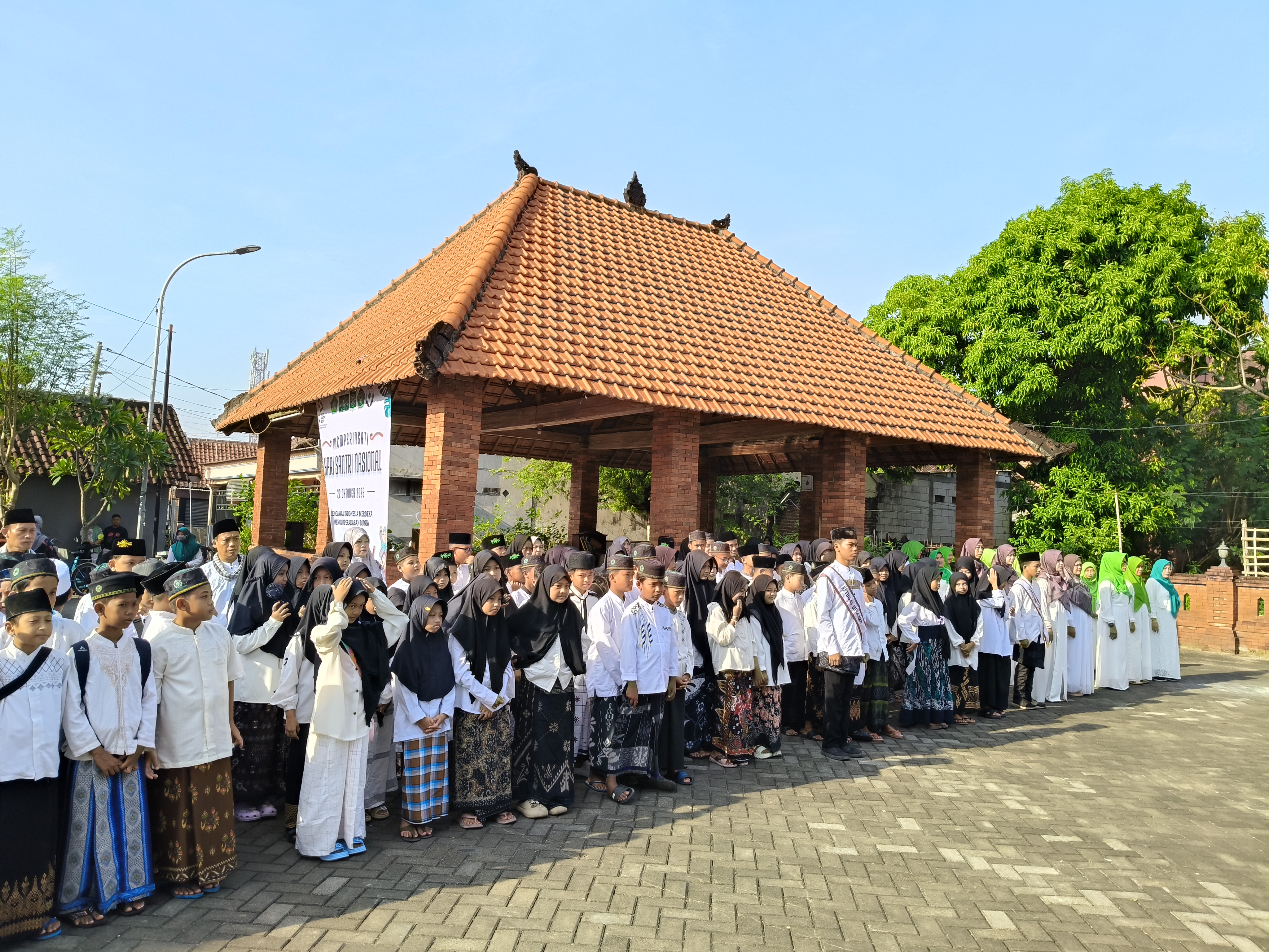Semarak Hari Santri Nasional 2025 di MI Darul Muttaqin: Mengawal Indonesia Merdeka Menuju Peradaban Dunia