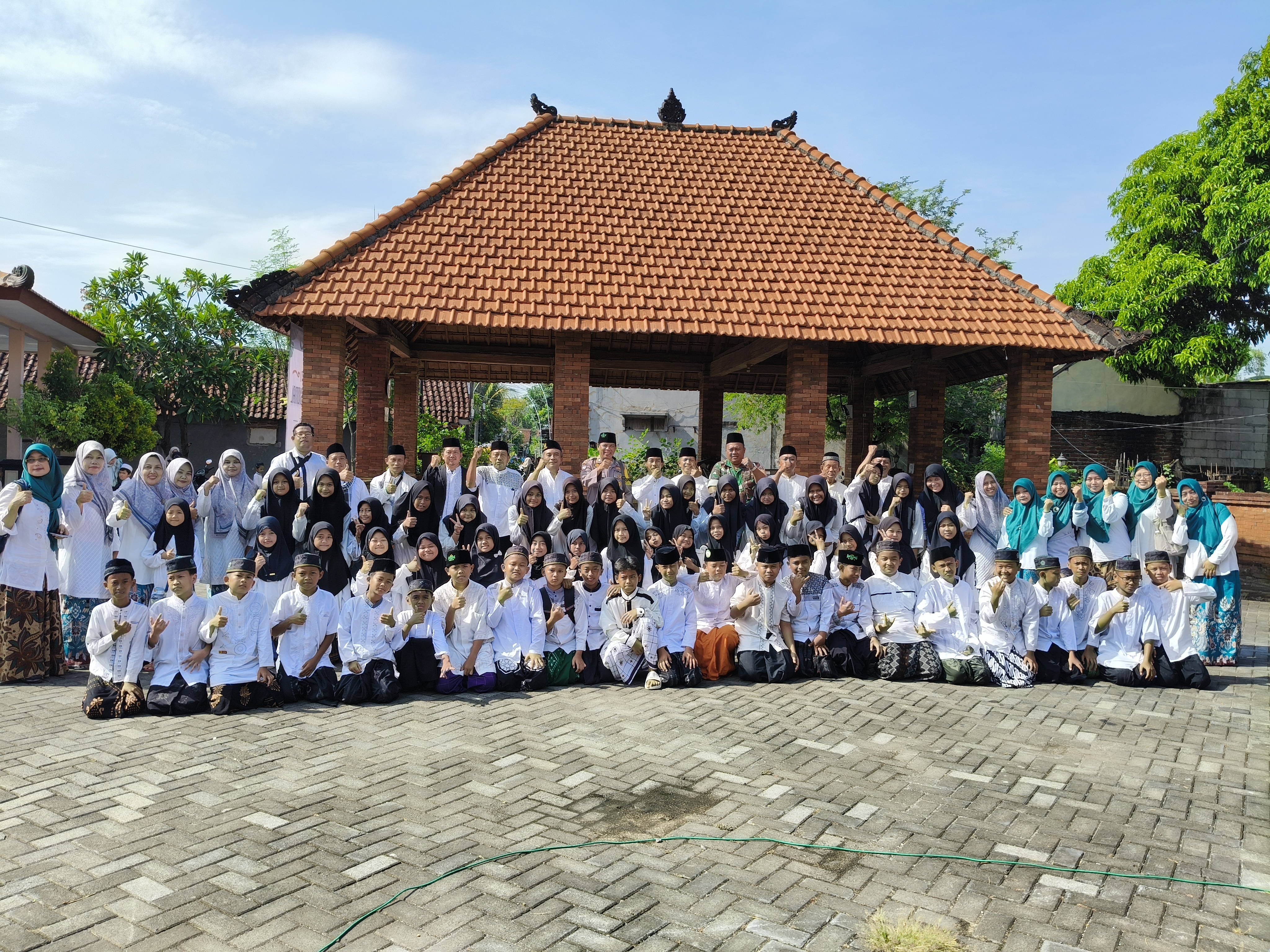 Semarak Hari Santri Nasional 2025 di MI Darul Muttaqin: Mengawal Indonesia Merdeka Menuju Peradaban Dunia