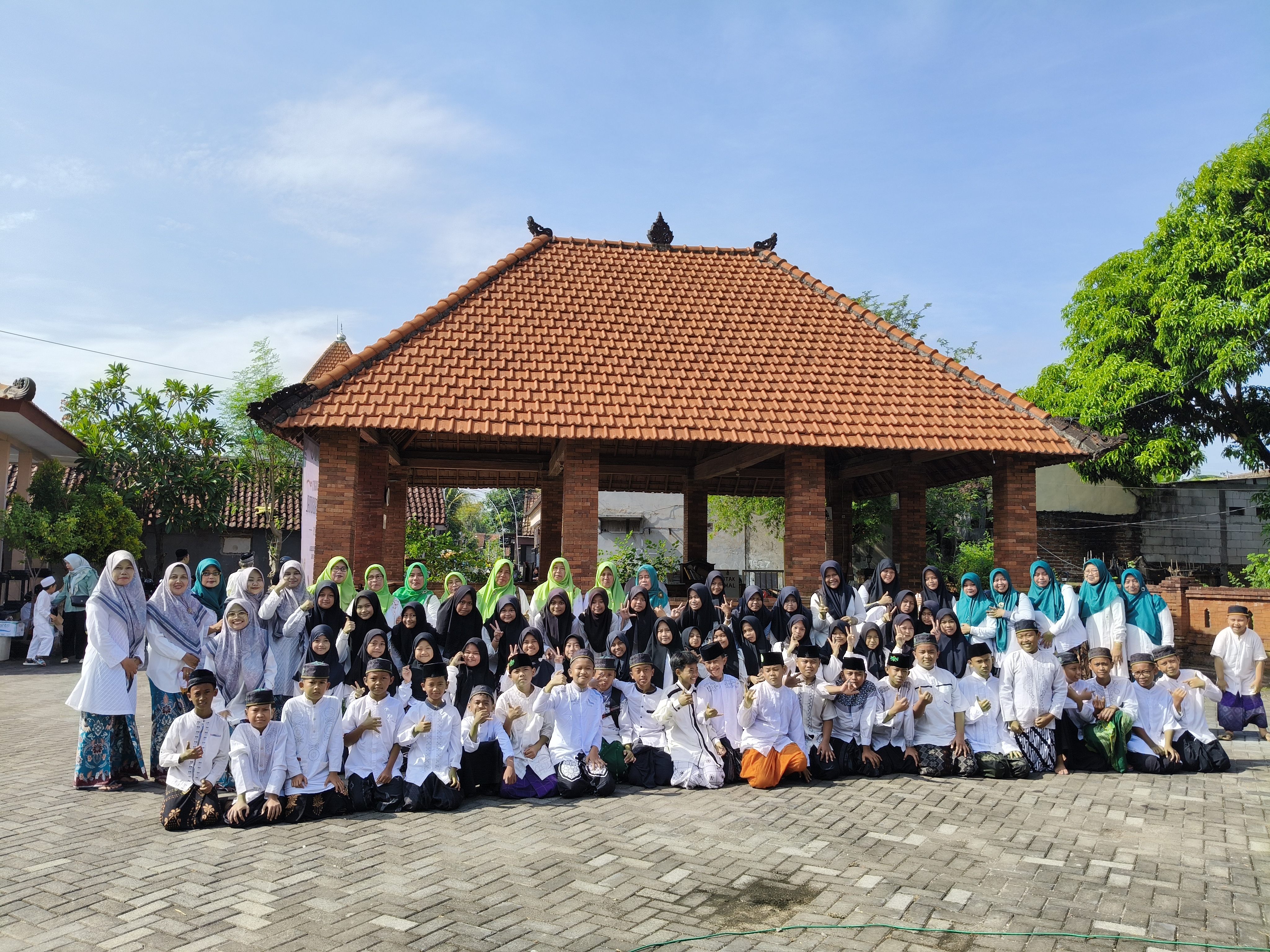 Semarak Hari Santri Nasional 2025 di MI Darul Muttaqin: Mengawal Indonesia Merdeka Menuju Peradaban Dunia