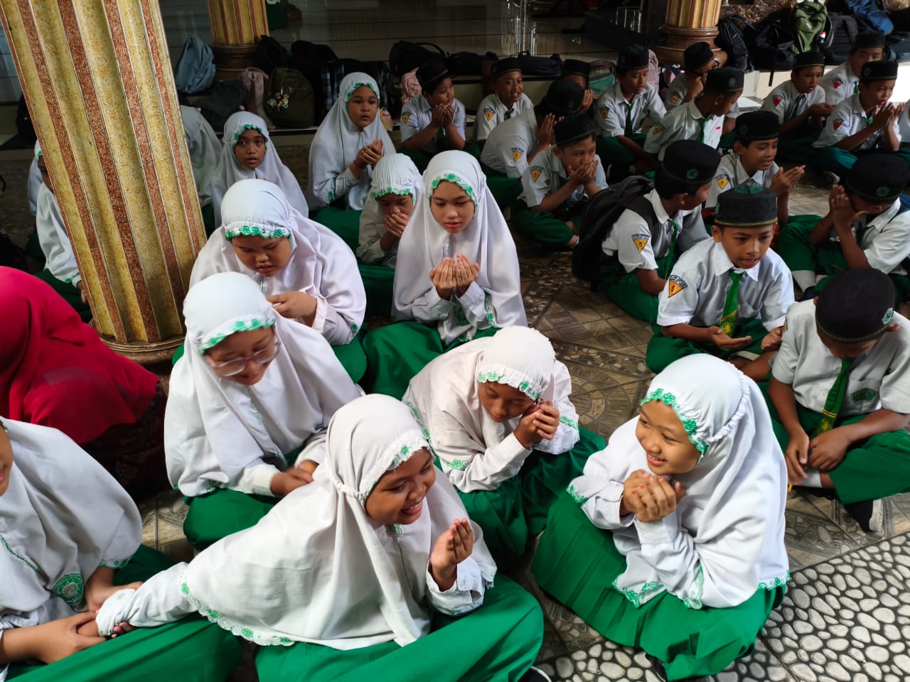 Semangat Kebersamaan, Disiplin, dan Penguatan Karakter Warnai Kegiatan Awal Semester II di Madrasah