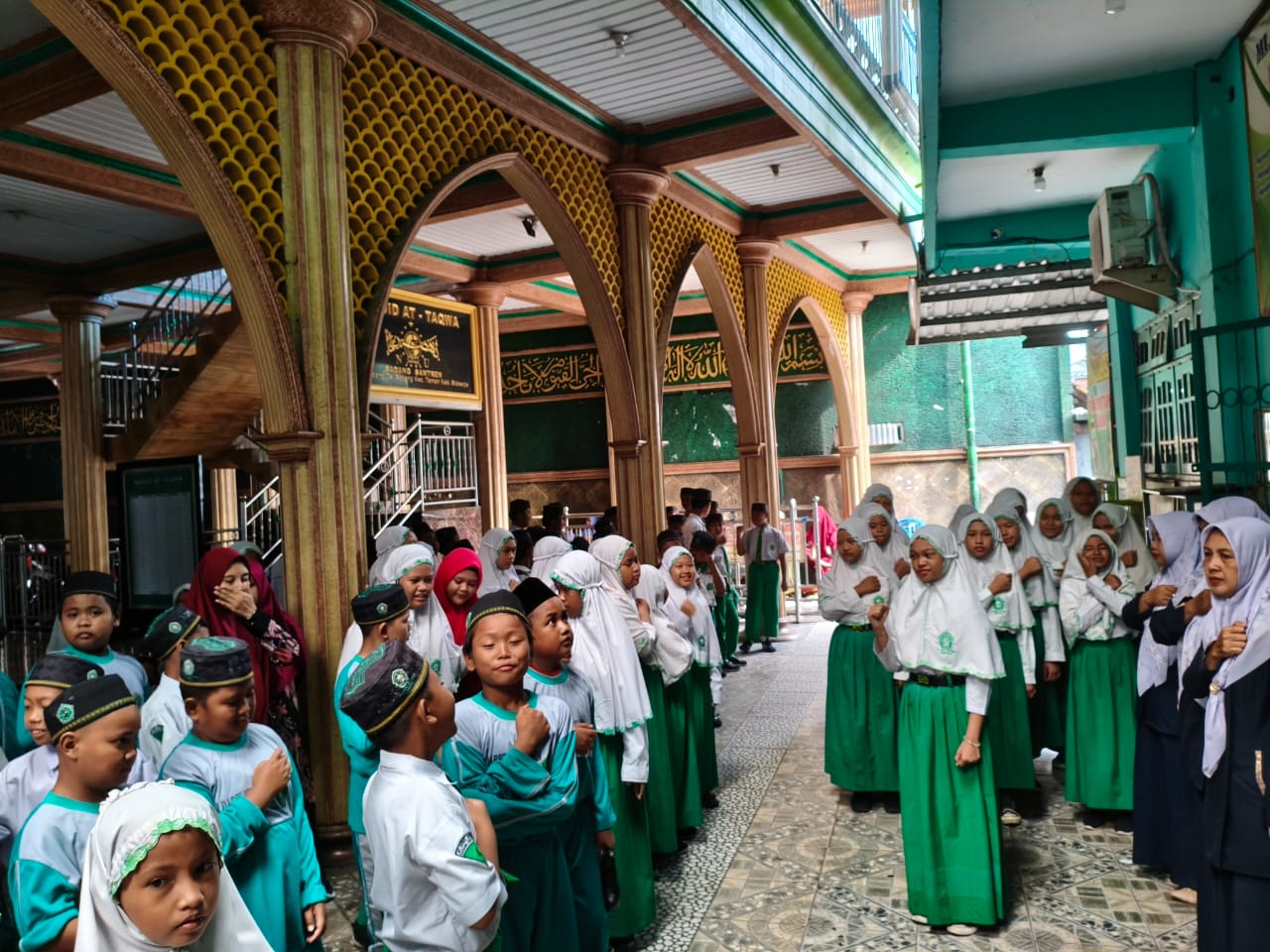 Semangat Kebersamaan, Disiplin, dan Penguatan Karakter Warnai Kegiatan Awal Semester II di Madrasah