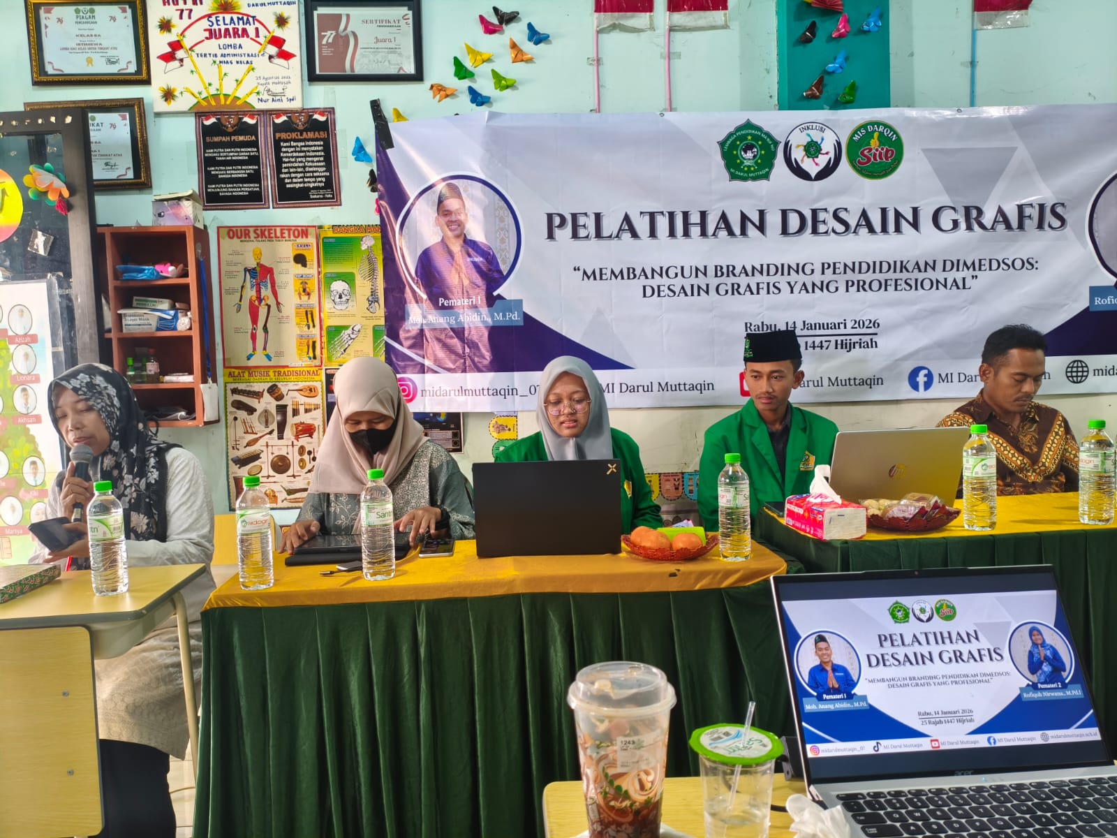 MI Darul Muttaqin Selenggarakan Pelatihan Desain Grafis untuk Membangun Branding Pendidikan di Media Sosial