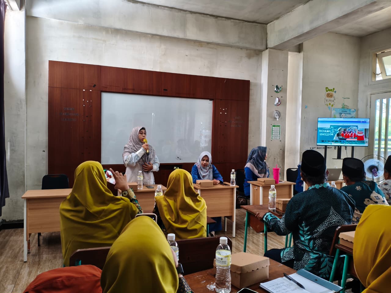 Studi Banding MI Darul Muttaqin ke MI Roudlotul Jannah: Ikhtiar Meningkatkan Mutu Pendidikan dan Penguatan Manajemen Madrasah