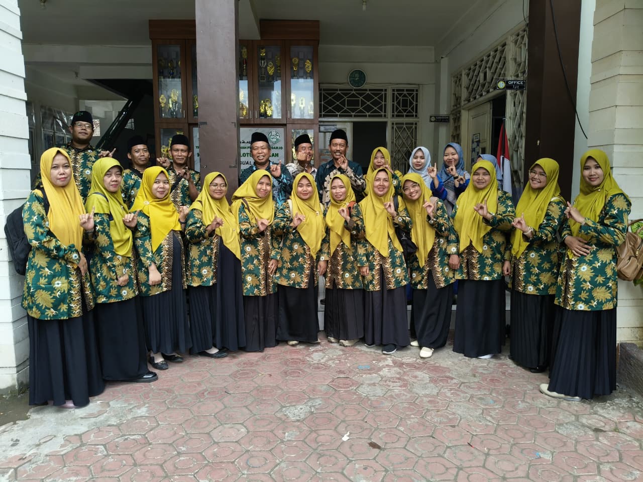 Studi Banding MI Darul Muttaqin ke MI Roudlotul Jannah: Ikhtiar Meningkatkan Mutu Pendidikan dan Penguatan Manajemen Madrasah